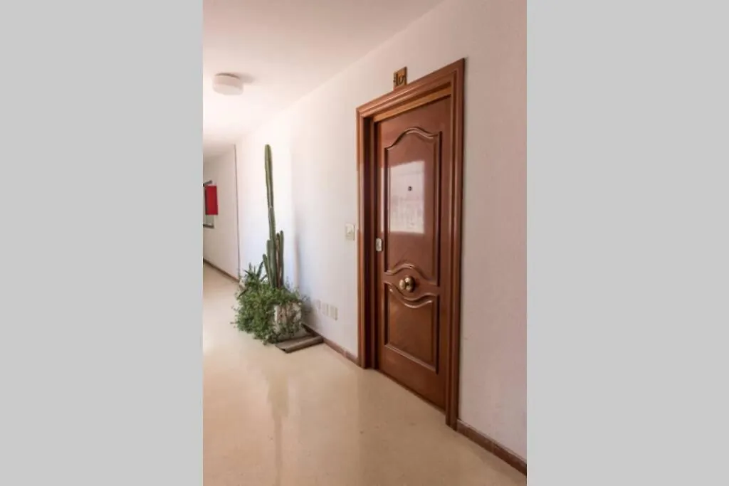 Amplio Piso Para Disfrutar Del Centro De Malaga Con Parking Gratuito Apartment