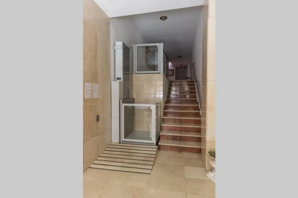 Apartment Amplio Piso Para Disfrutar Del Centro De Malaga Con Parking Gratuito