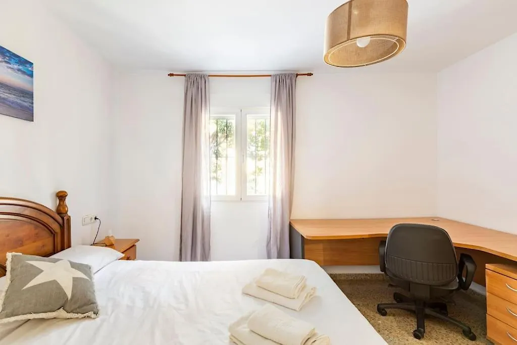 Amplio Piso Para Disfrutar Del Centro De Malaga Con Parking Gratuito Espagne