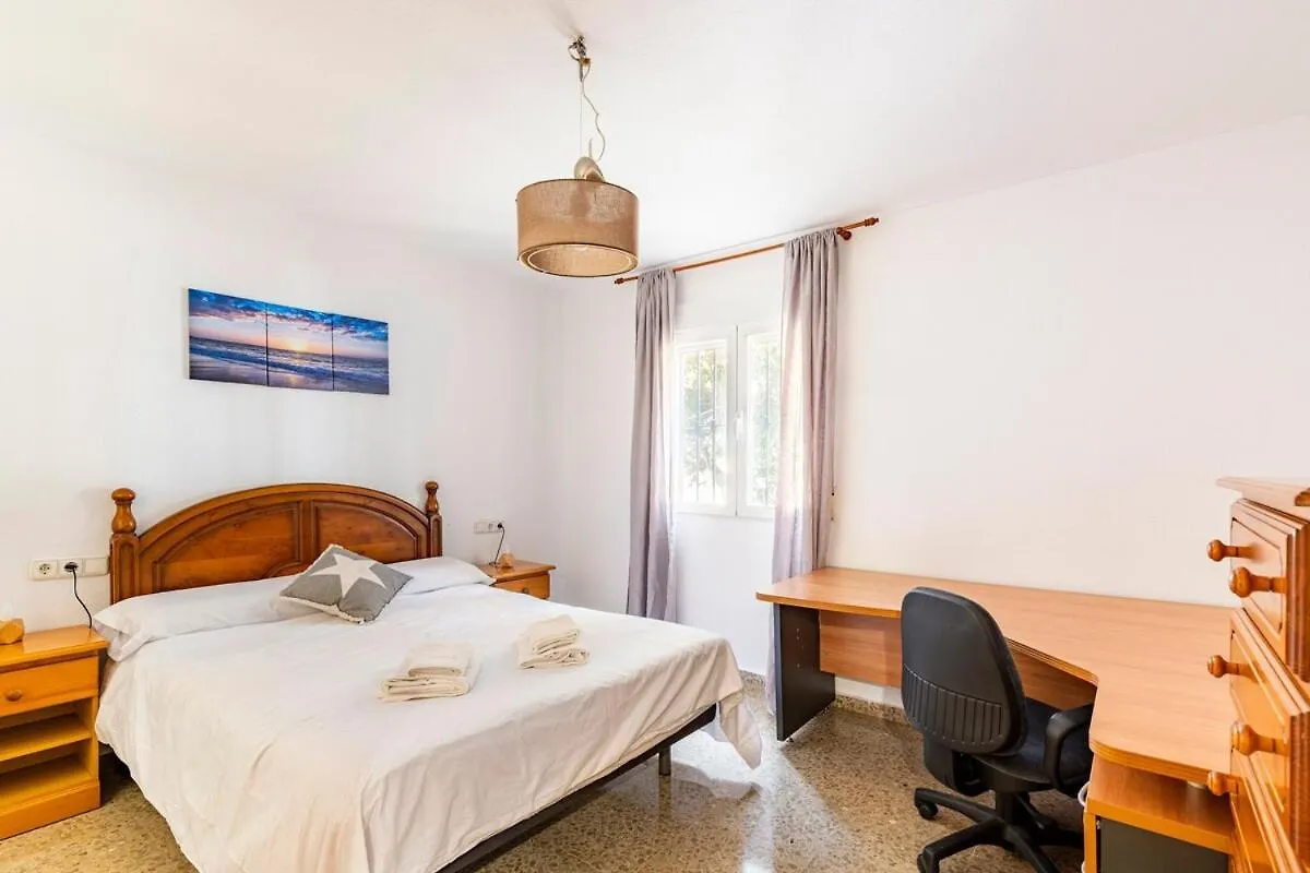 Amplio Piso Para Disfrutar Del Centro De Malaga Con Parking Gratuito Spain