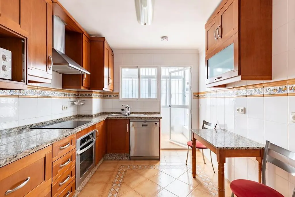 Amplio Piso Para Disfrutar Del Centro De Malaga Con Parking Gratuito Apartment